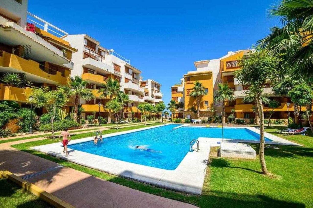Espanhouse Elvis Apartment Торрев'єха Екстер'єр фото