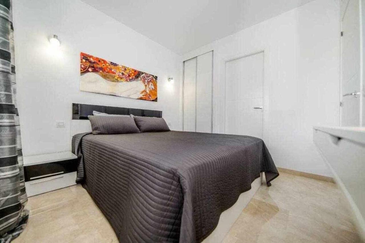 Espanhouse Elvis Apartment Торрев'єха Екстер'єр фото