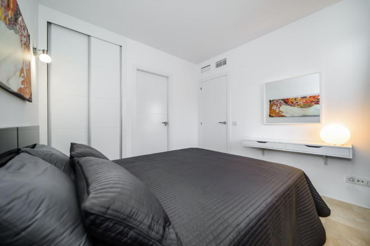 Espanhouse Elvis Apartment Торрев'єха Екстер'єр фото
